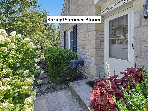 4th image of 2375 Swansea Rd