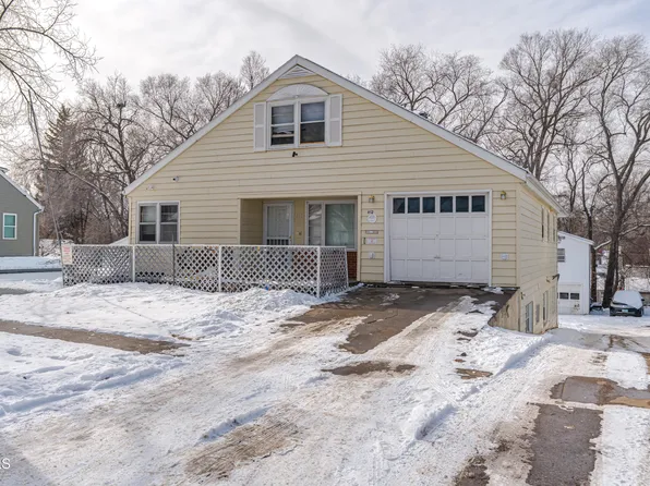 612 N 19th St, Bismarck, ND 58501