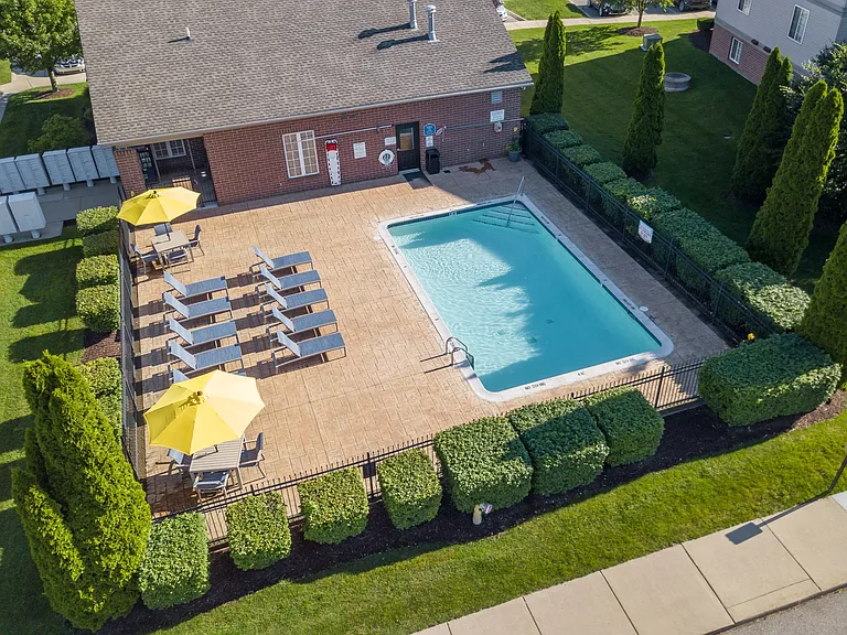 Westbrook Apartments — Photo 10