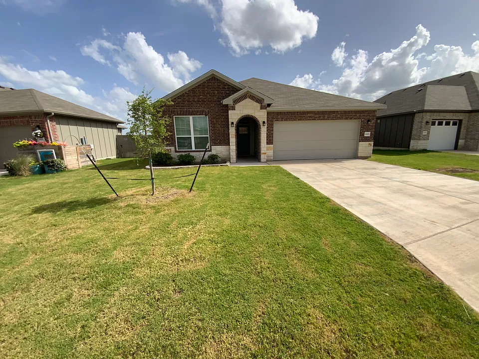 1905 Westphalia Dr