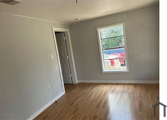 3rd image of 7431 Avenue L #1