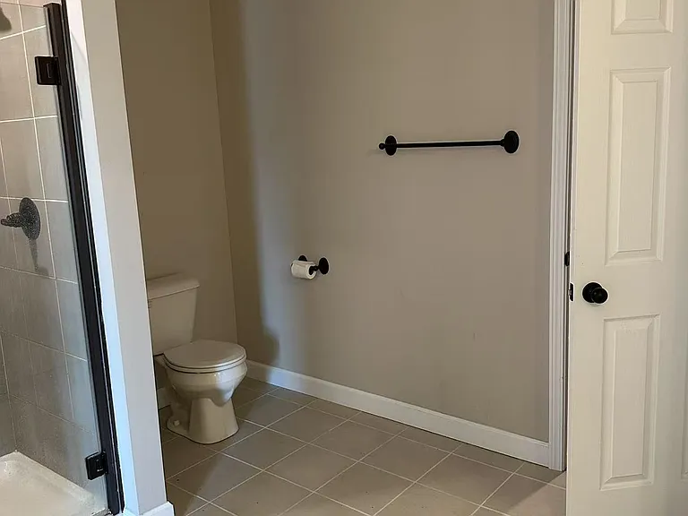master bedroom private bath