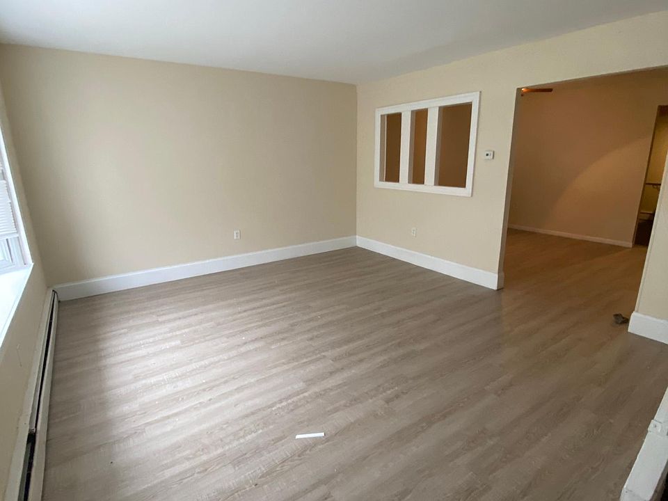 entry to bright and spacious living room