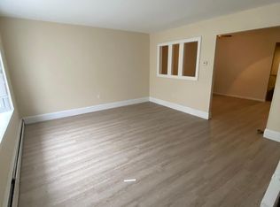 2105 W 10th St, Chester, PA 19013