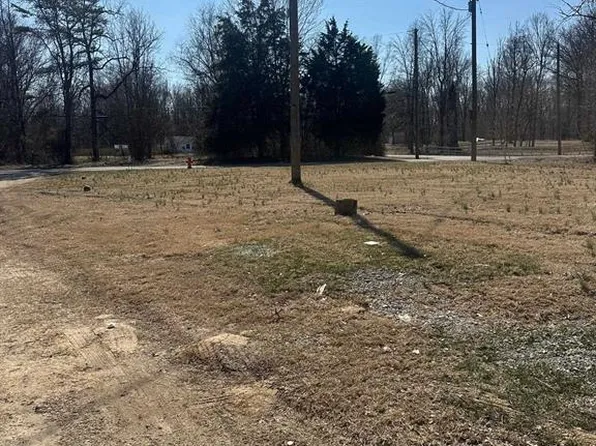 6592 Sylvania 6 Rd, Louisville, KY 40258