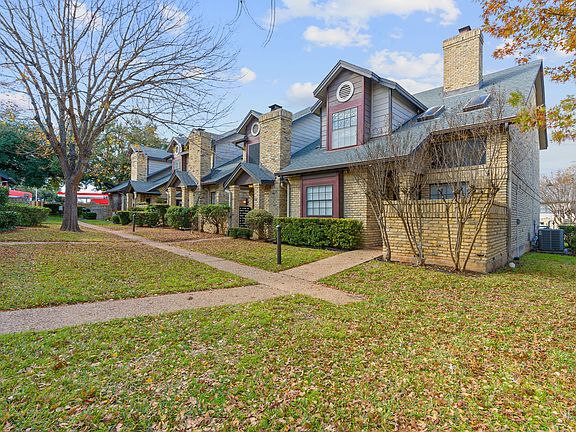 3rd image of 10819 Crown Colony Dr #22A