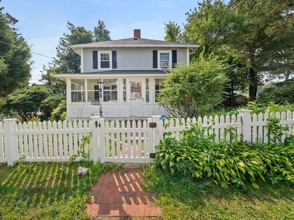 43 Carlton Rd, Marshfield, MA 02050