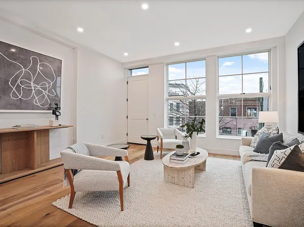 1712 10th Ave #2A, Brooklyn, NY 11215