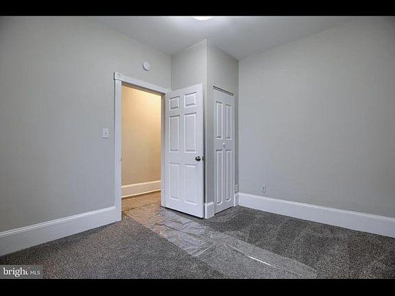 5th image of 112 Waneta St