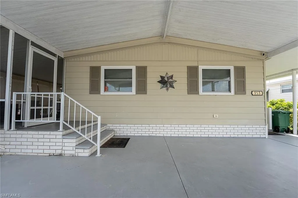 2 bed, 2.0 bath, 1100 sqft, $3,200 — Photo 4