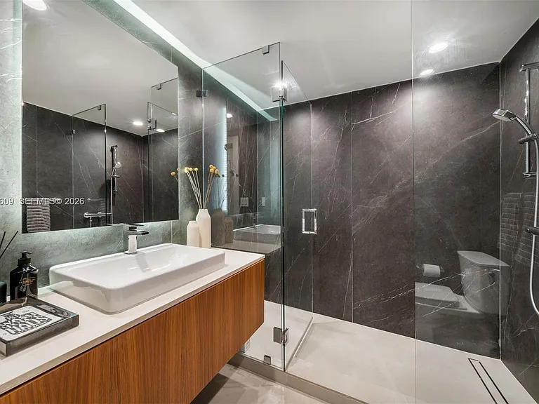 10659 NE Quaybridge Ct #C5 — Photo 16
