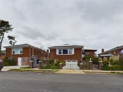 3865 Poplar Ave, Brooklyn, NY, 11224