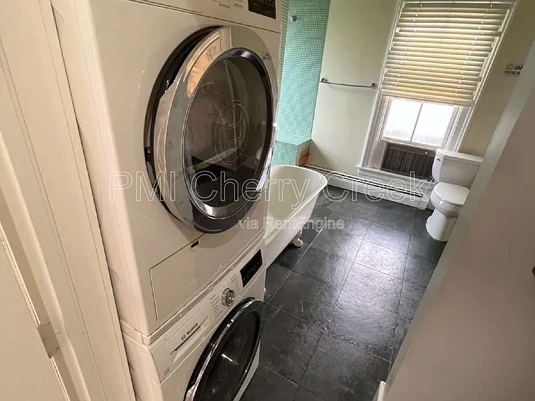 2545 Stout St — Photo 35
