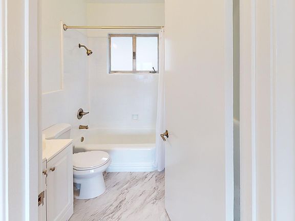 5th image of 3420 Market St APT 6