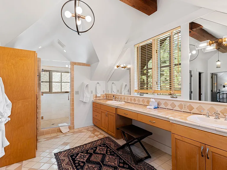 8450 Lahontan Dr — Photo 20