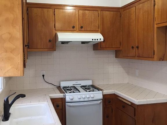2nd image of 4948 W 118th St #K