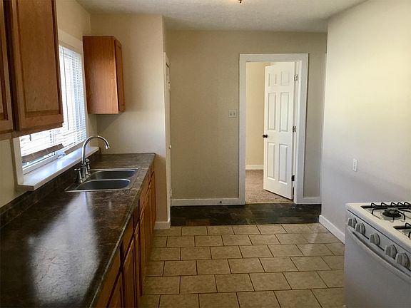 4th image of 602 Grand Blvd