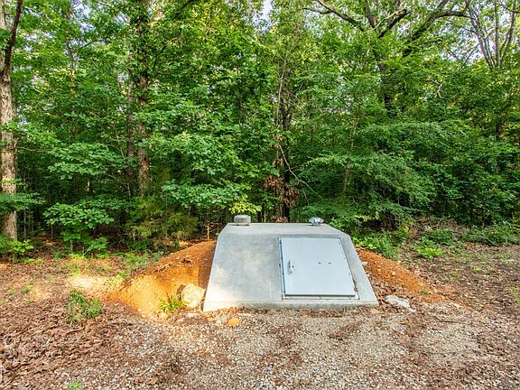 5th image of 67 Sunset Ln