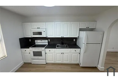 220 NW 12th Ct #1 Photo 1