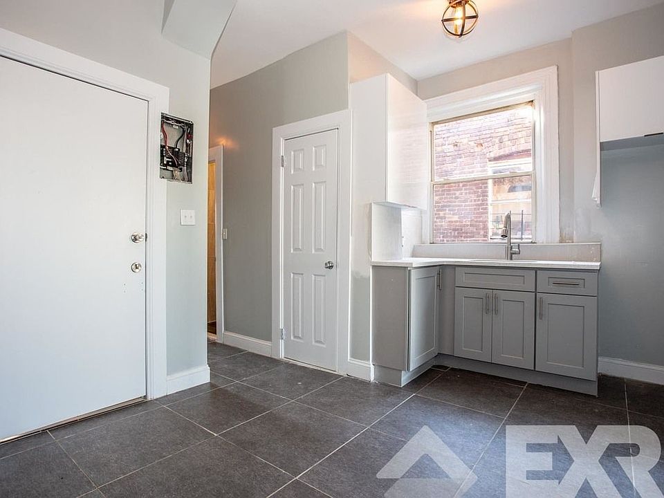 1st image of 1839 Park Pl #3