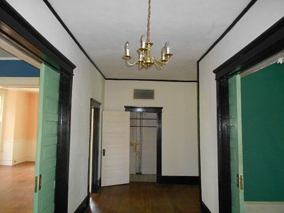 4th image of 8038 Florence Ave