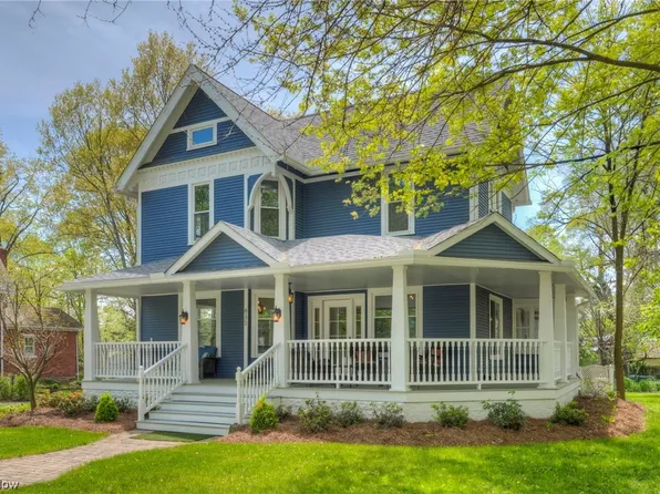 8172 Maple Ave, Garrettsville, OH 44231