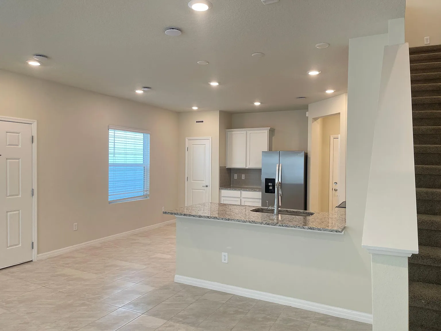4654 Green Palm Ln — Photo 4