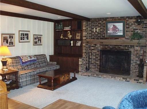 4th image of 1324 Hampshire Dr