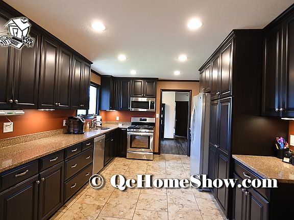 25 x 11 Eat In Kitchen