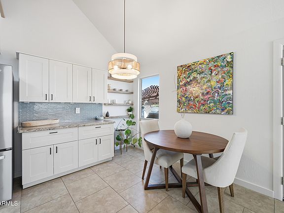 4th image of 1125 E KALER Drive