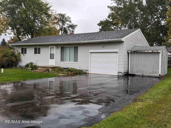 9178 N Bray Rd, Clio, MI 48420