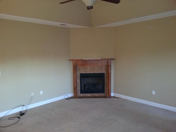 Living room with Fireplace