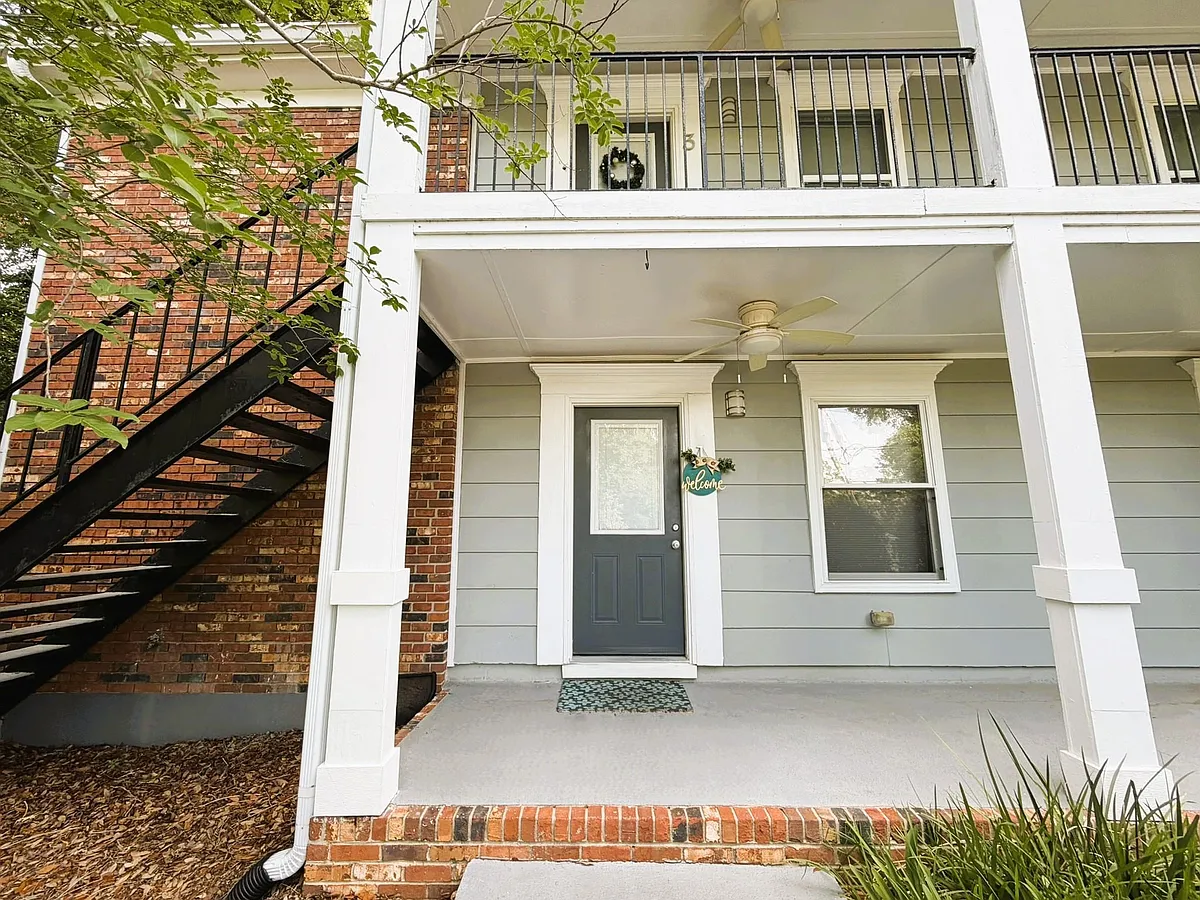 Building Photo - 1113 Washington Ct #1
