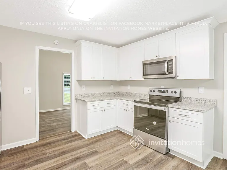 2335 Ambassador Dr — Photo 9