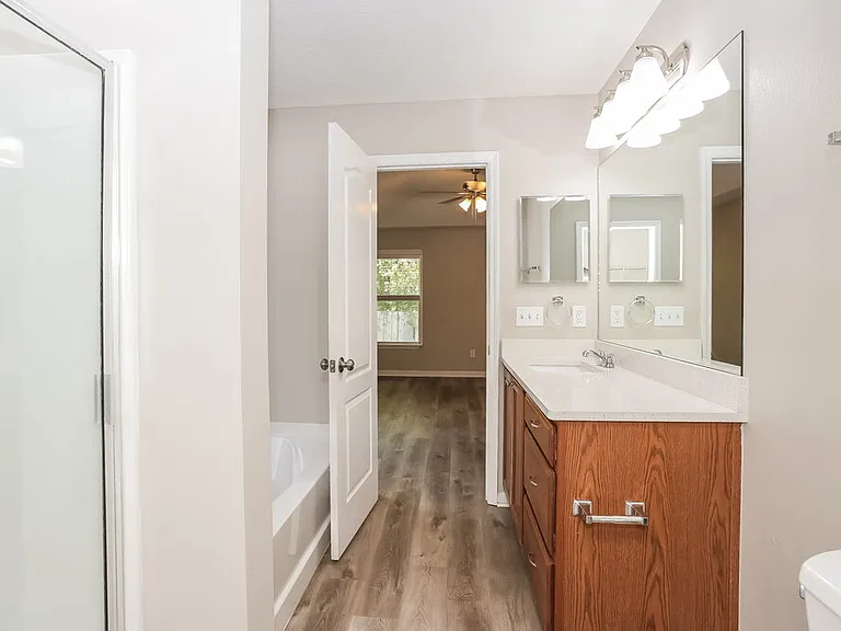 392 Bostwick Cir — Photo 12