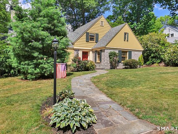 2nd image of 38 Knollwood Road