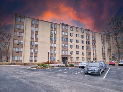9725 S Karlov Ave APT 602, Oak Lawn, IL, 60453