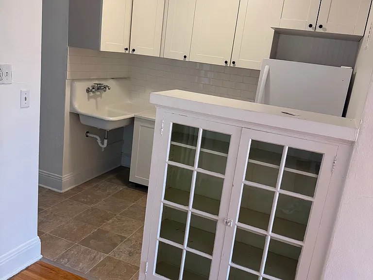 394 Cleveland Ave N #7 — Photo 5