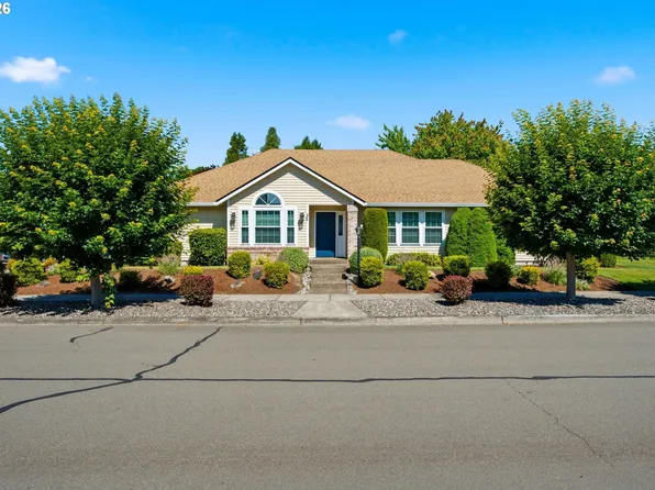 679 NE Maryann Ct, Hillsboro, OR 97124