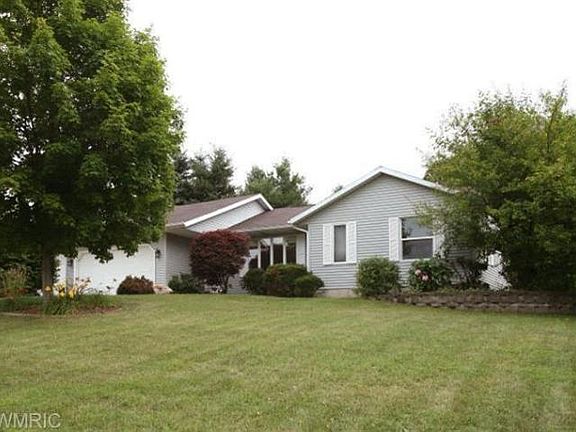2nd image of 4433 Briarhill Dr