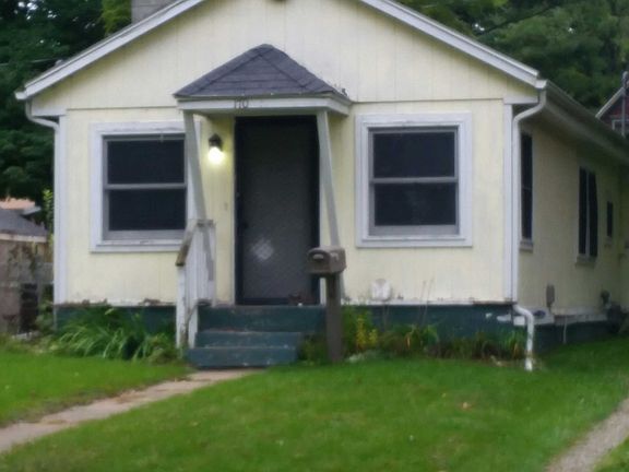 3rd image of 170 Central St