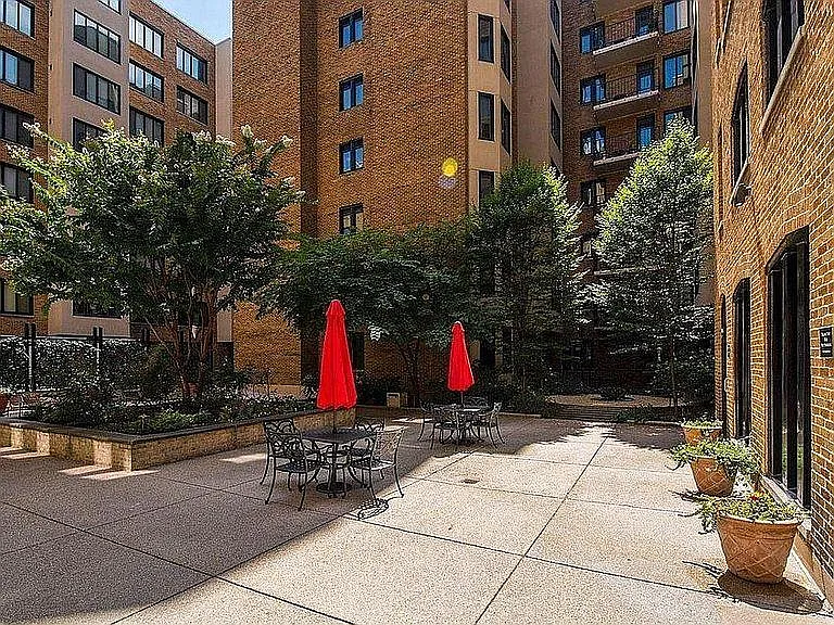 1701 16th St NW — Photo 9