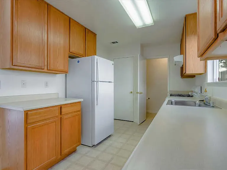 20363 Royal Ave — Photo 6