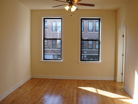 3rd image of 2643 N Milwaukee Ave #1