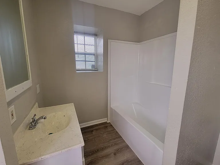 3609 Avenue S 1/2 — Photo 5