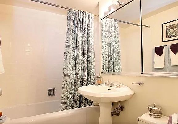 5th image of 80 Park Ave APT 5A