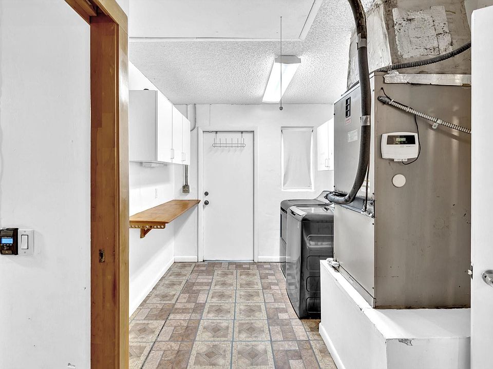 1st image of 4321 NW 97th Avenue