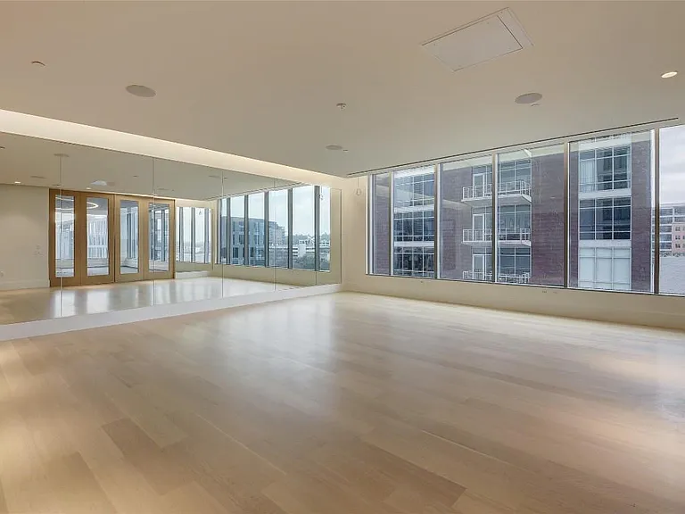 501 West Ave #703 — Photo 35