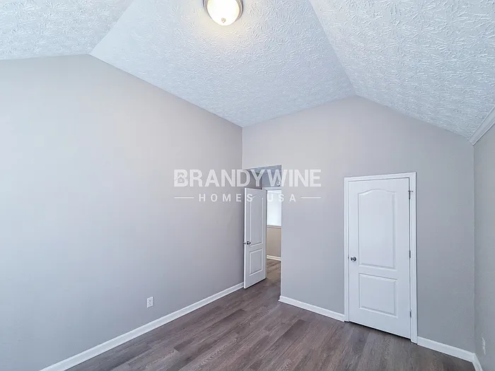 2025 Newton Estates Dr — Photo 31