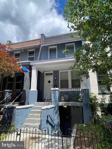 906 I St SE #2, Washington, DC, 20003